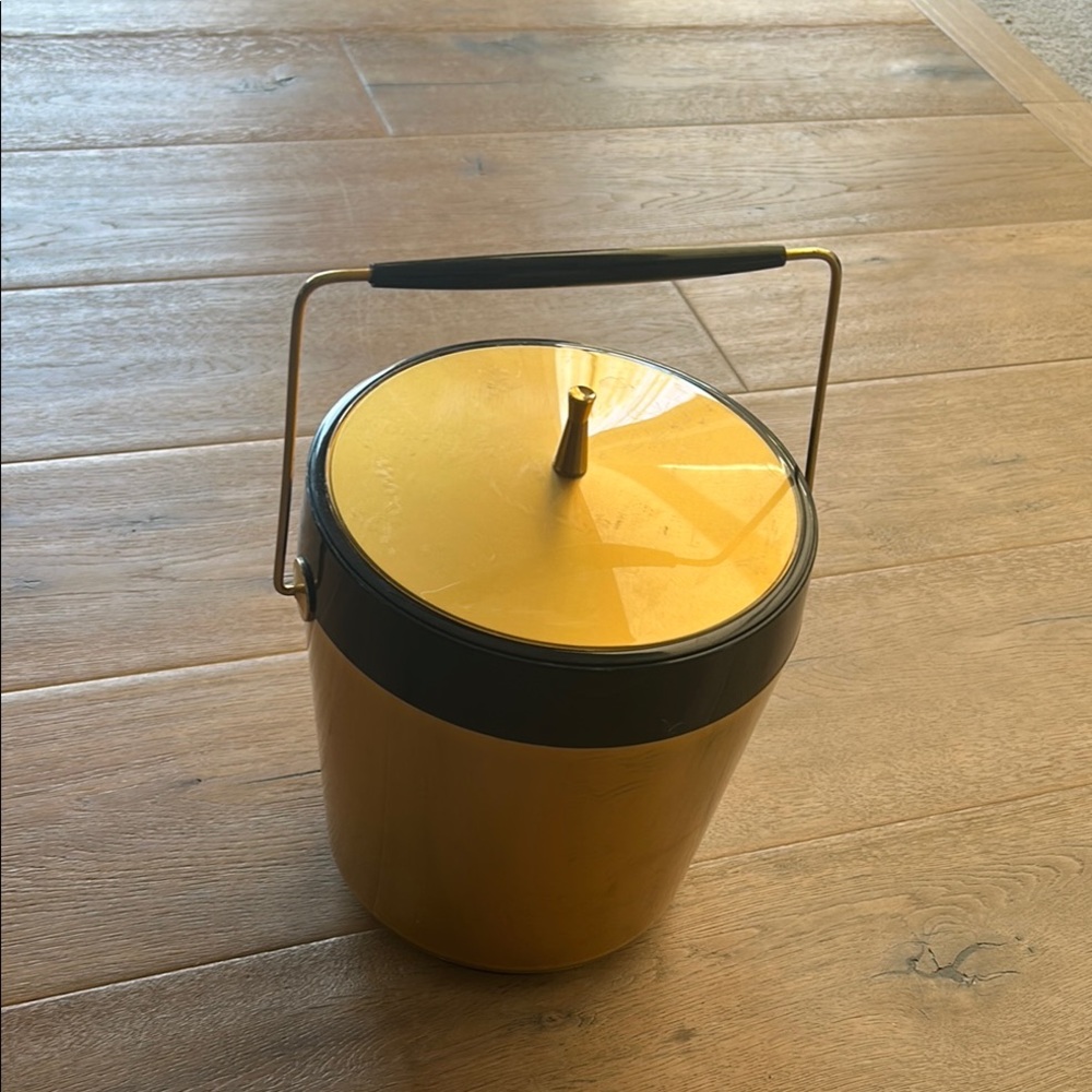 Vintage Atomic West Bend Gold Ice Bucket with Black Handle